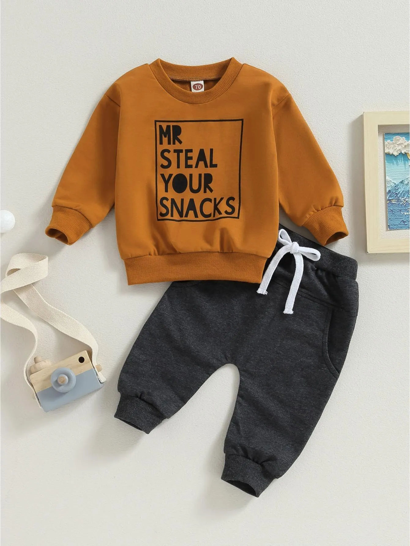 2pcs Adorable "MR STEAL YOUR SNACKS" Baby Boy's Active Set - Soft Sports Cotton Crew Neck Sweatshirts Top and Elastic Waist Fall Pants Outfit - Comfortable, Breathable, and Stylish for Everyday Wear