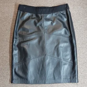 BLACK LEATHER COMBO SKIRT SIZE 5