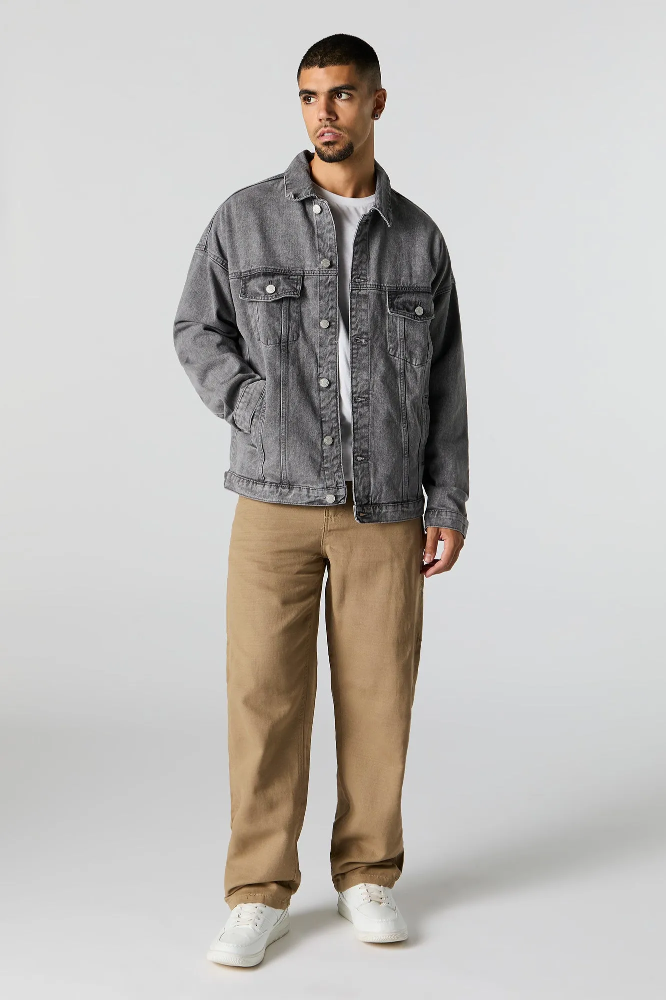 Blouson de style camionneur en denim délavé à l'acide