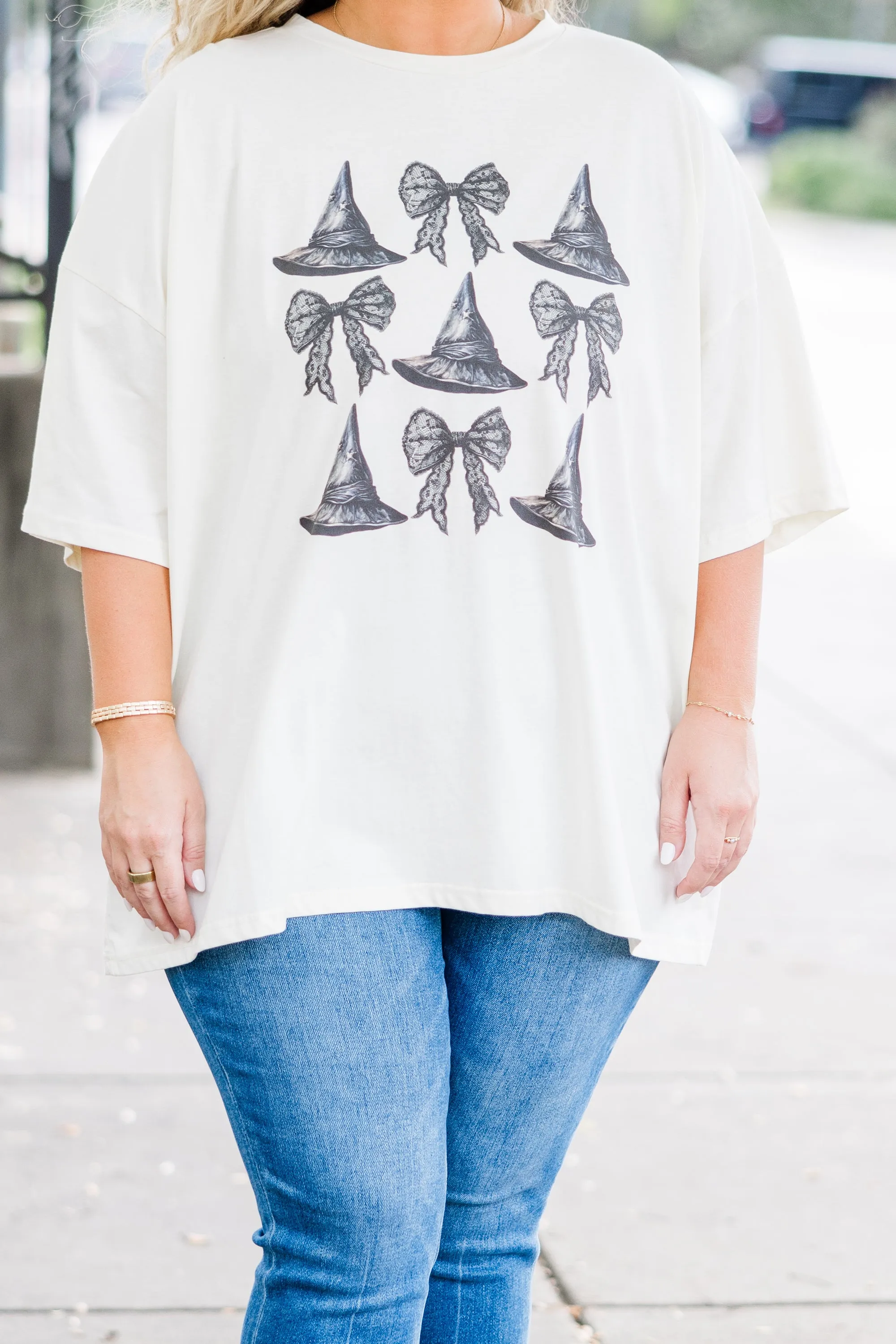 Good Witch Boyfriend Tee, Ivory